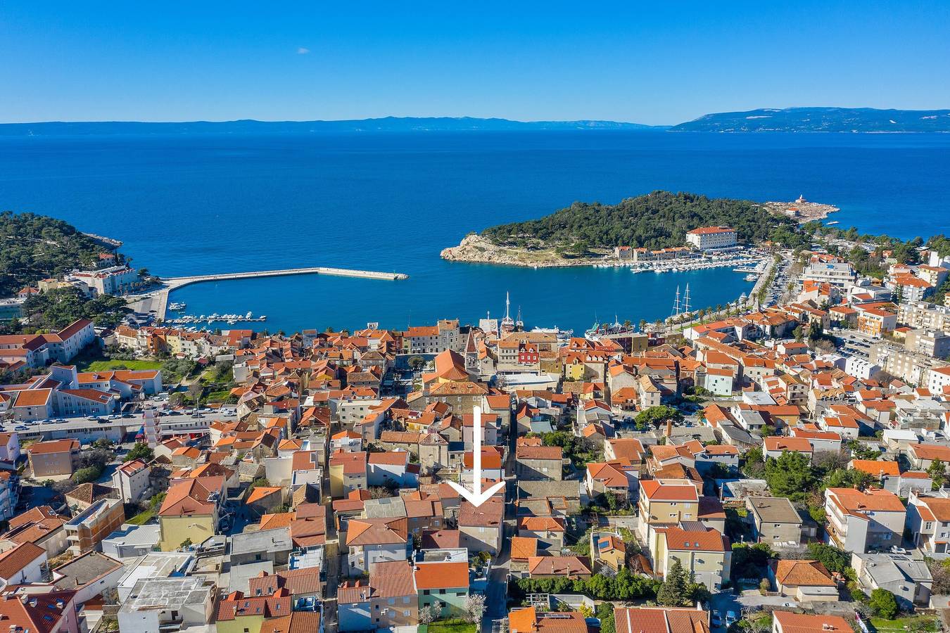 Dvokrevetna soba s balkonom in Makarska, Makarskas riviera