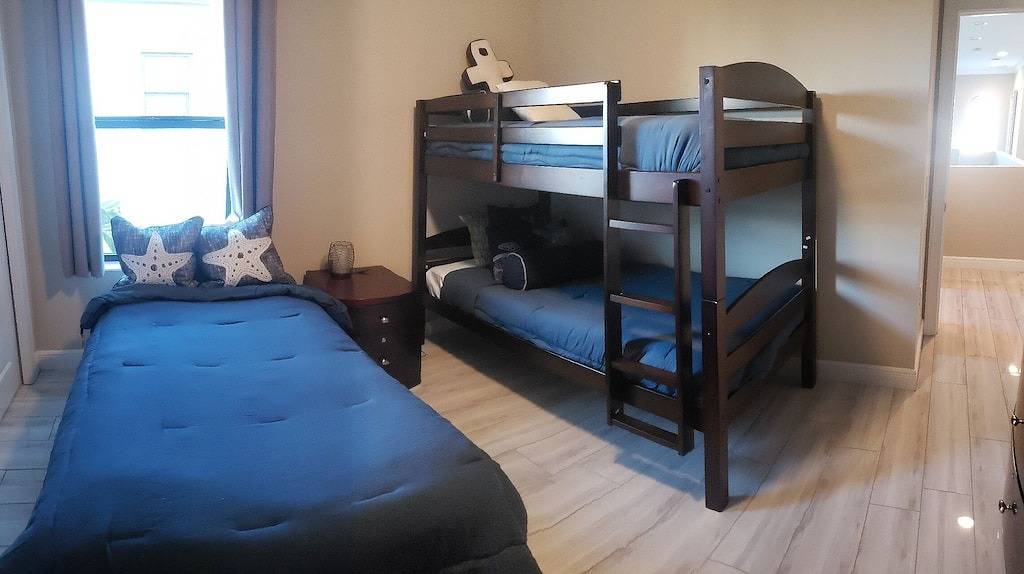 Welcome! Luxury House w/Pickleball, Beaches, Marco Island, and Golf, & 5th Ave in Southwest Florida