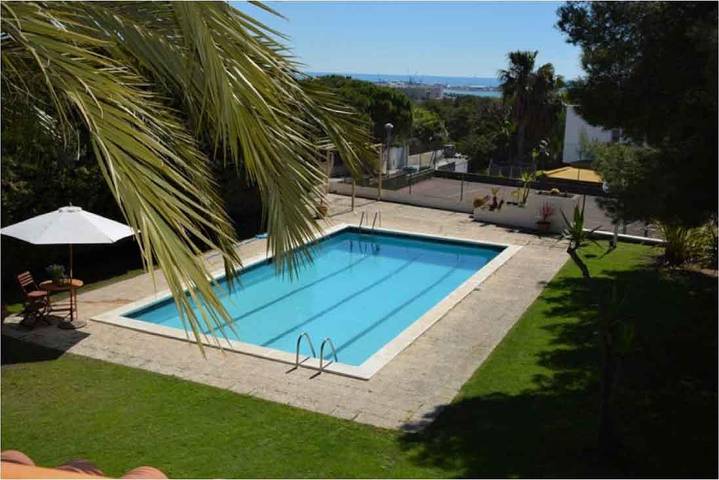 Villa pour 12 personnes, avec piscine ainsi que jardin et vue sur l’océan dans Catalogne - 3