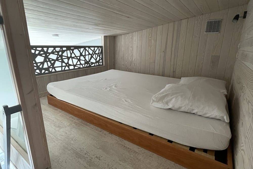 Appartement entier, Joli studio 17 m² équipé avec piscine et jardin in Die, Parc naturel régional du Vercors
