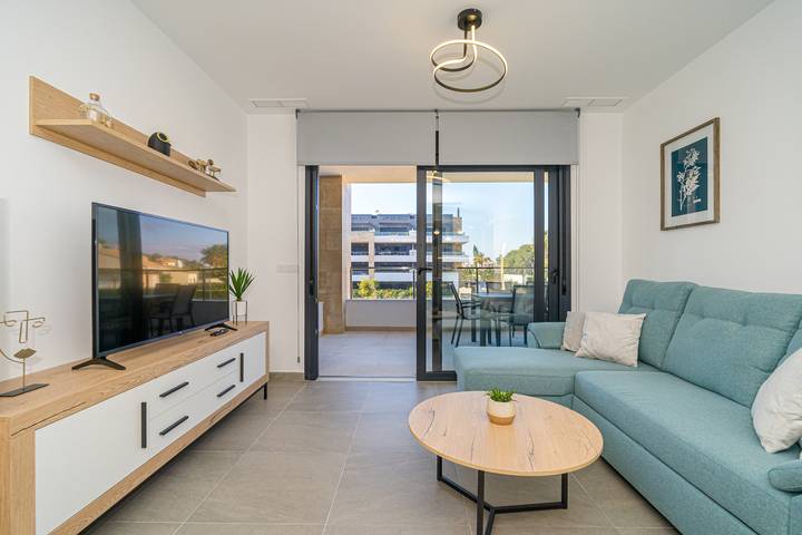 Gîte pour 6 personnes, avec terrasse et piscine dans Playa Flamenca - 4