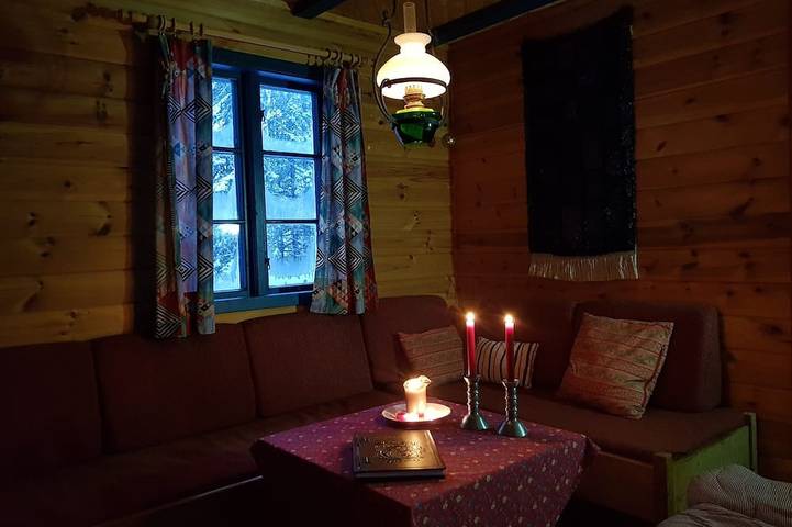 Cozy Lakeside Cottage - in the middle of the forest in Snåsa