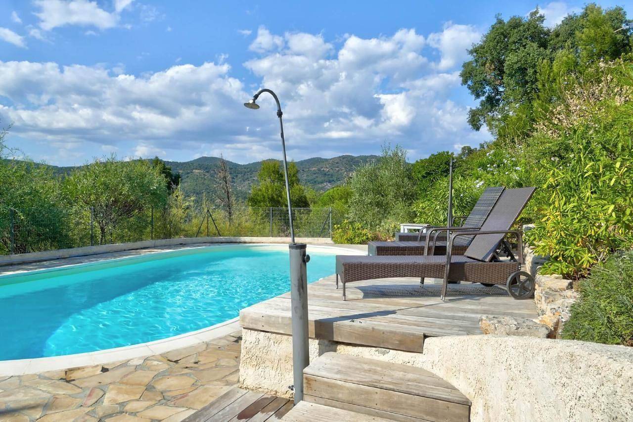 Holiday home "Valcros" with a view of the water in La Londe-les-Maures, Toulon region