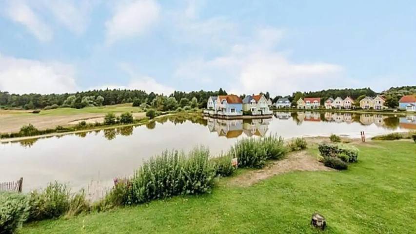 Gîte pour 6 personnes, avec Terrasse et Jardin dans Aquaclub de Belle Dune - 4
