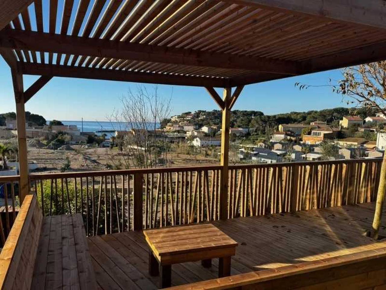 Camping - Piscine  - ccbbgbf in Martigues, Istres en omgeving