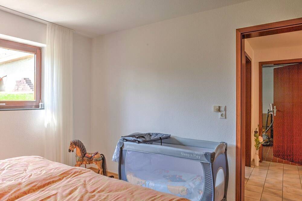 Apartamento entero, Sonnige Wohnung en Bad Driburg mit Garten in Bad Driburg, Distrito de Höxter