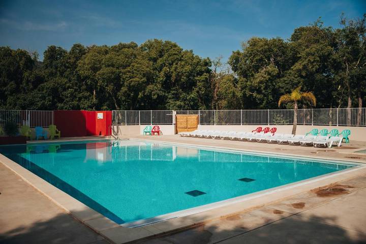 Camping pour 2 personnes, avec Terrasse et Piscine