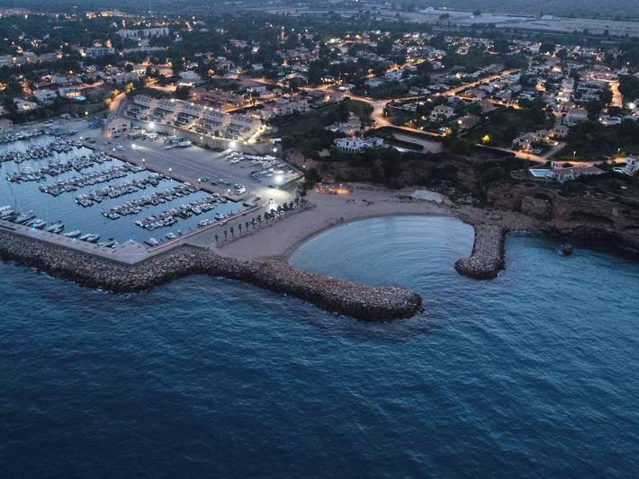 Villa pour 8 personnes, avec jardin à Calafat - 2