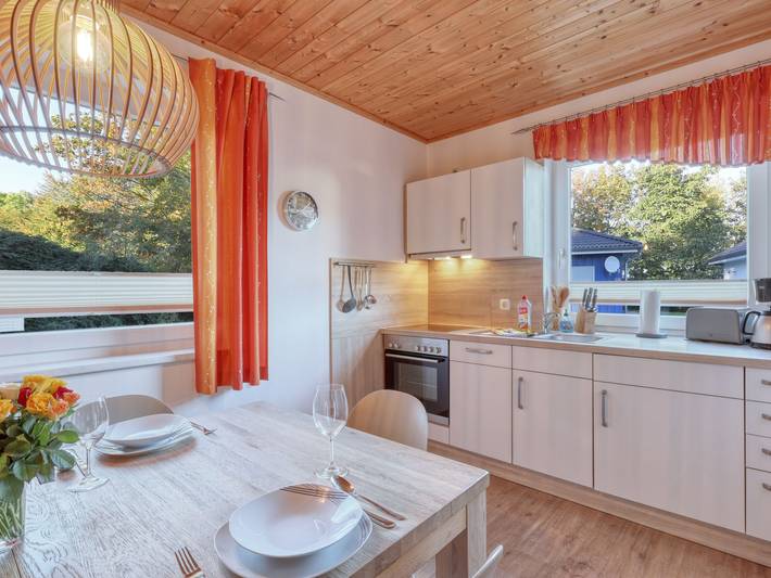 Ferienhaus für 4 Personen, mit Terrasse und Garten sowie Sauna in Altefähr - 3