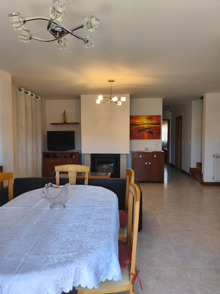 Location de vacances pour 8 personnes, avec jardin et terrasse, animaux acceptés dans Marinhas - 3