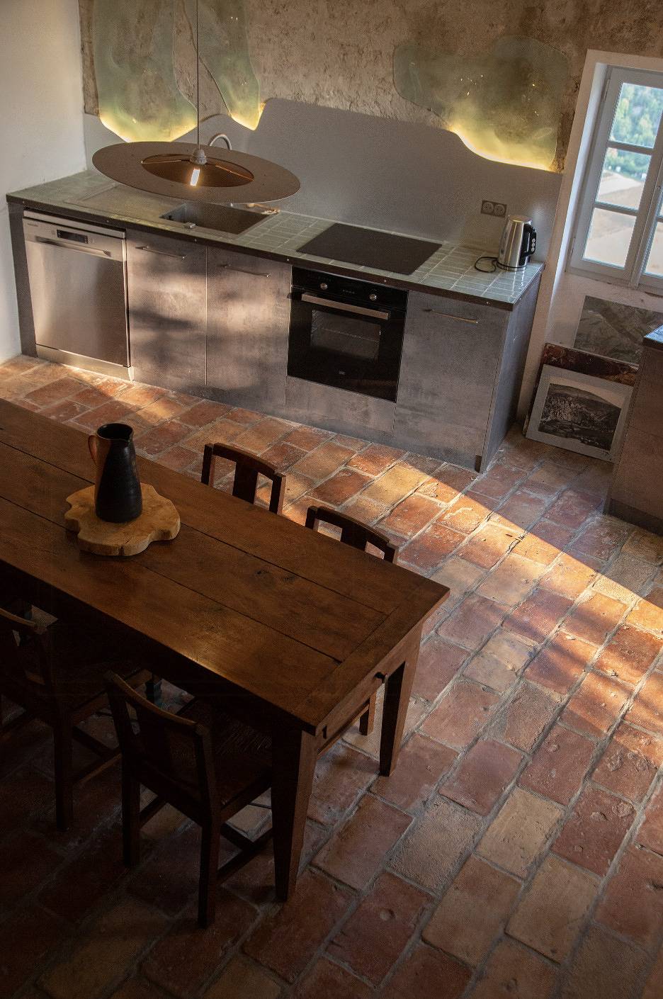 Ermitage face au Mont Ventoux à Brantes in Brantes, Parc naturel régional du Mont-Ventoux