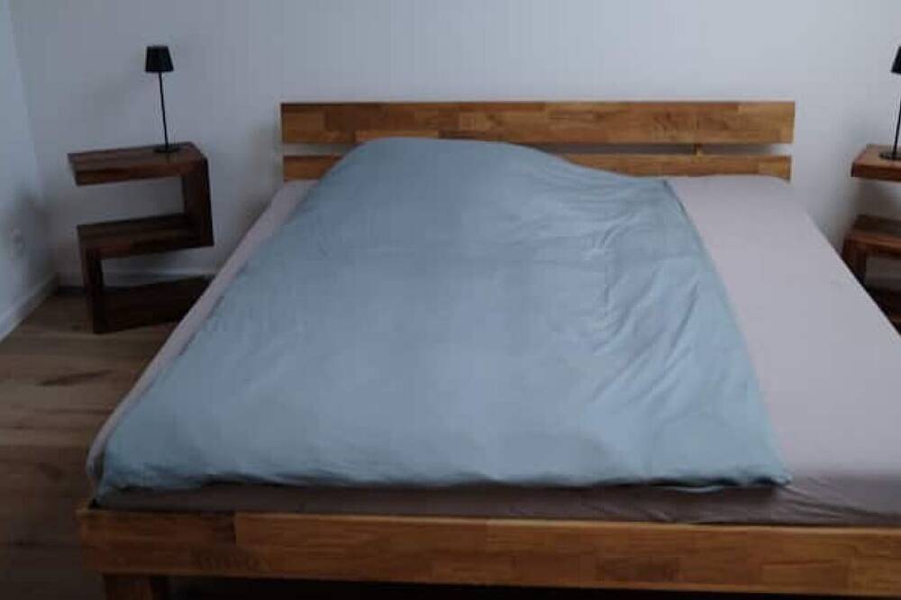 Ganze Wohnung, Dachgeschoss-Loft in Güterfelde, Stahnsdorf