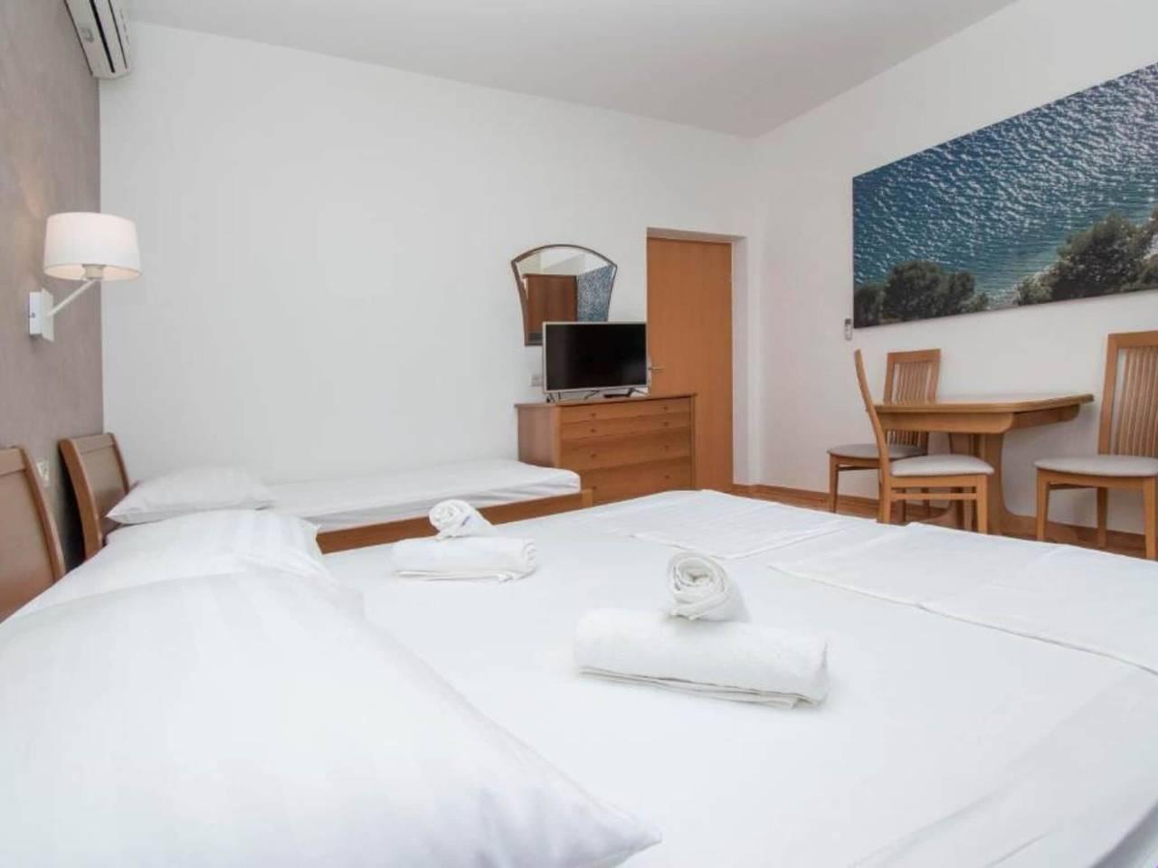 Cijeli apartman, Apartments Antonio - Studio with Balcony 2 in Dračevice, Tucepi