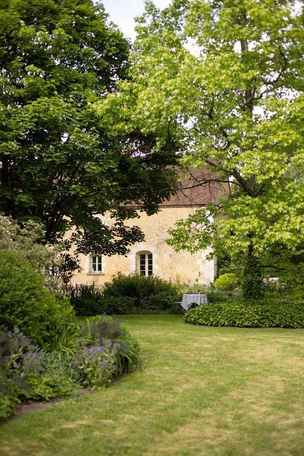 Gîte pour 2 personnes, avec terrasse ainsi que jardin et vue dans Perche-en-Nocé