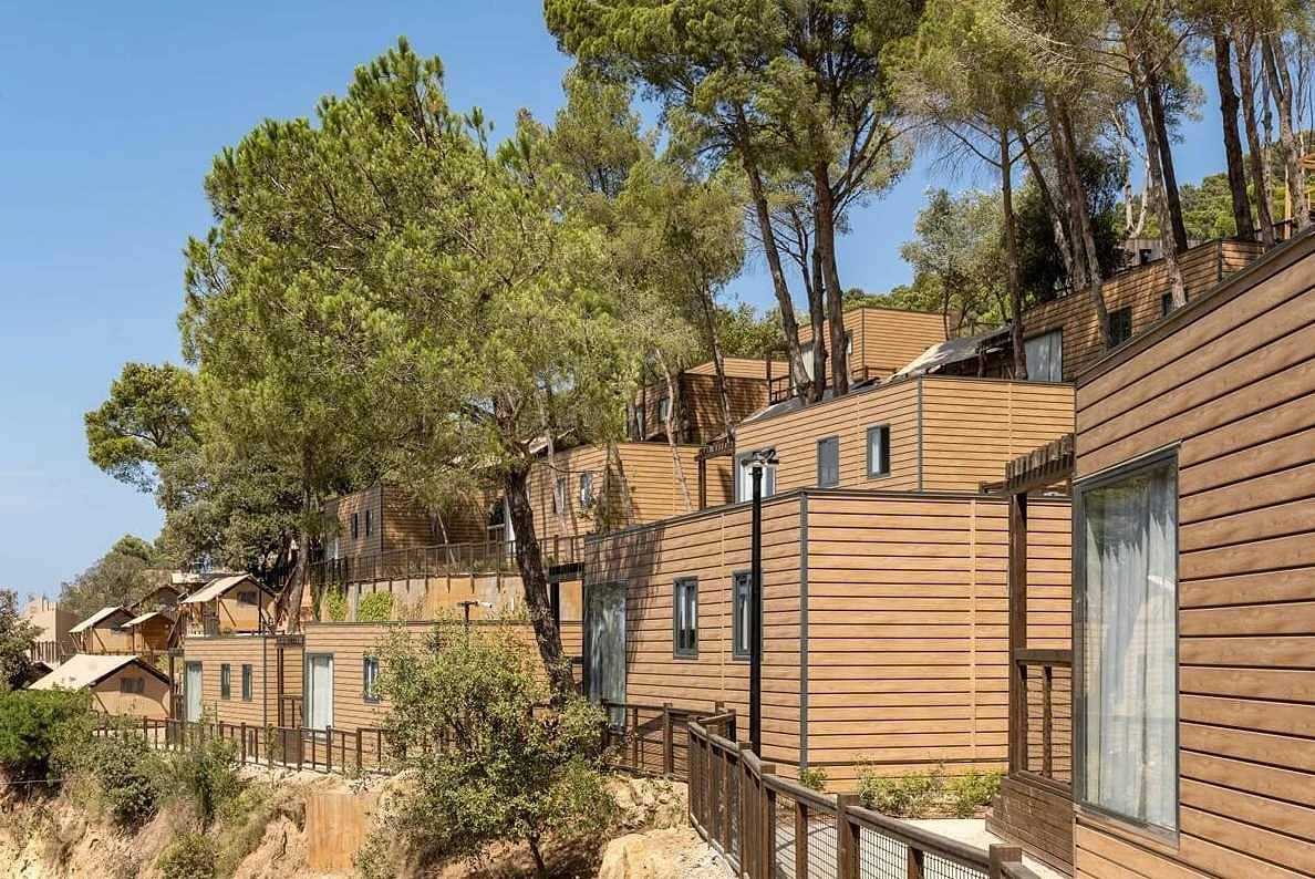 Zecamping 5 étoiles parc aquatique club enfant locatif Tv Lv Bbq 35m2 5 pers in Sa Riera, Begur