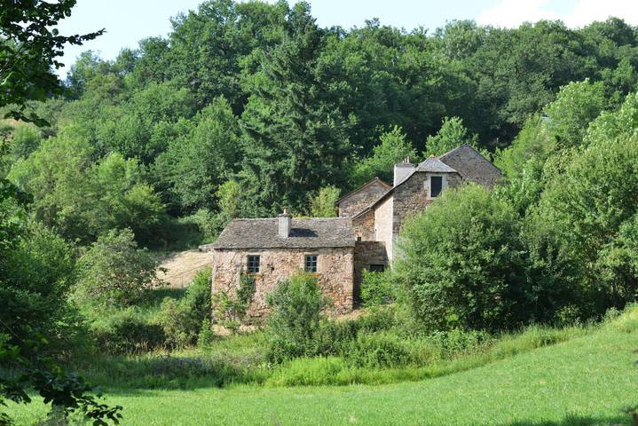 Gîte pour 2 personnes, avec terrasse et jardin