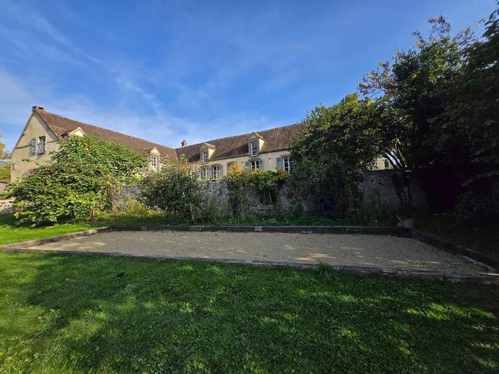 Location de vacances pour 14 personnes, avec Terrasse et Jardin ainsi que Vue sur le lac et Vue à Maillebois