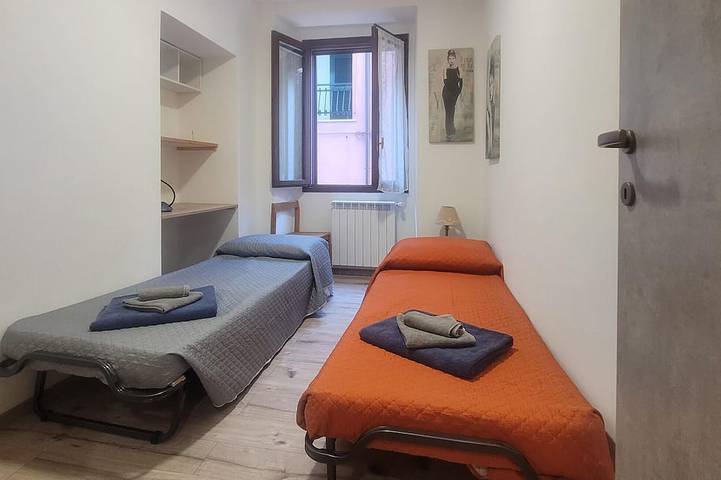 Entire apartment, Cozy apartment in Carro with Wifi in Carro (Village), Carro (Liguria)