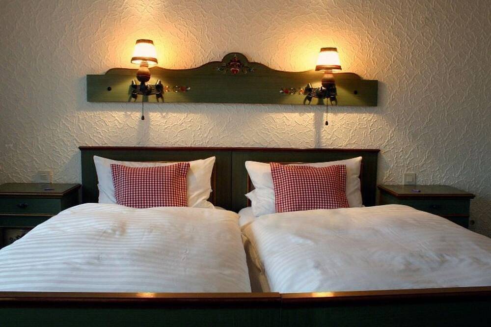 Landhotel  Haus Doris - Ruhige Doppelzimmer in Kell am See, Landkreis Trier-Saarburg