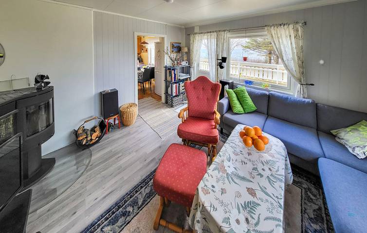 Ferienhaus für 7 Personen mit Garten in Vågan