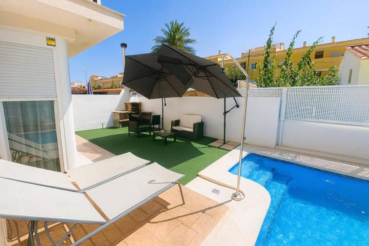 Ferienhaus für 8 Personen, mit Ausblick und Pool sowie Garten in Oropesa del Mar - 2