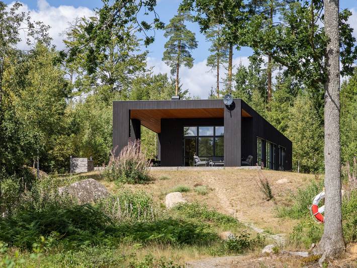 Ferienhaus für 6 Personen, mit Garten und Seeblick sowie Sauna und Terrasse in Blekinge