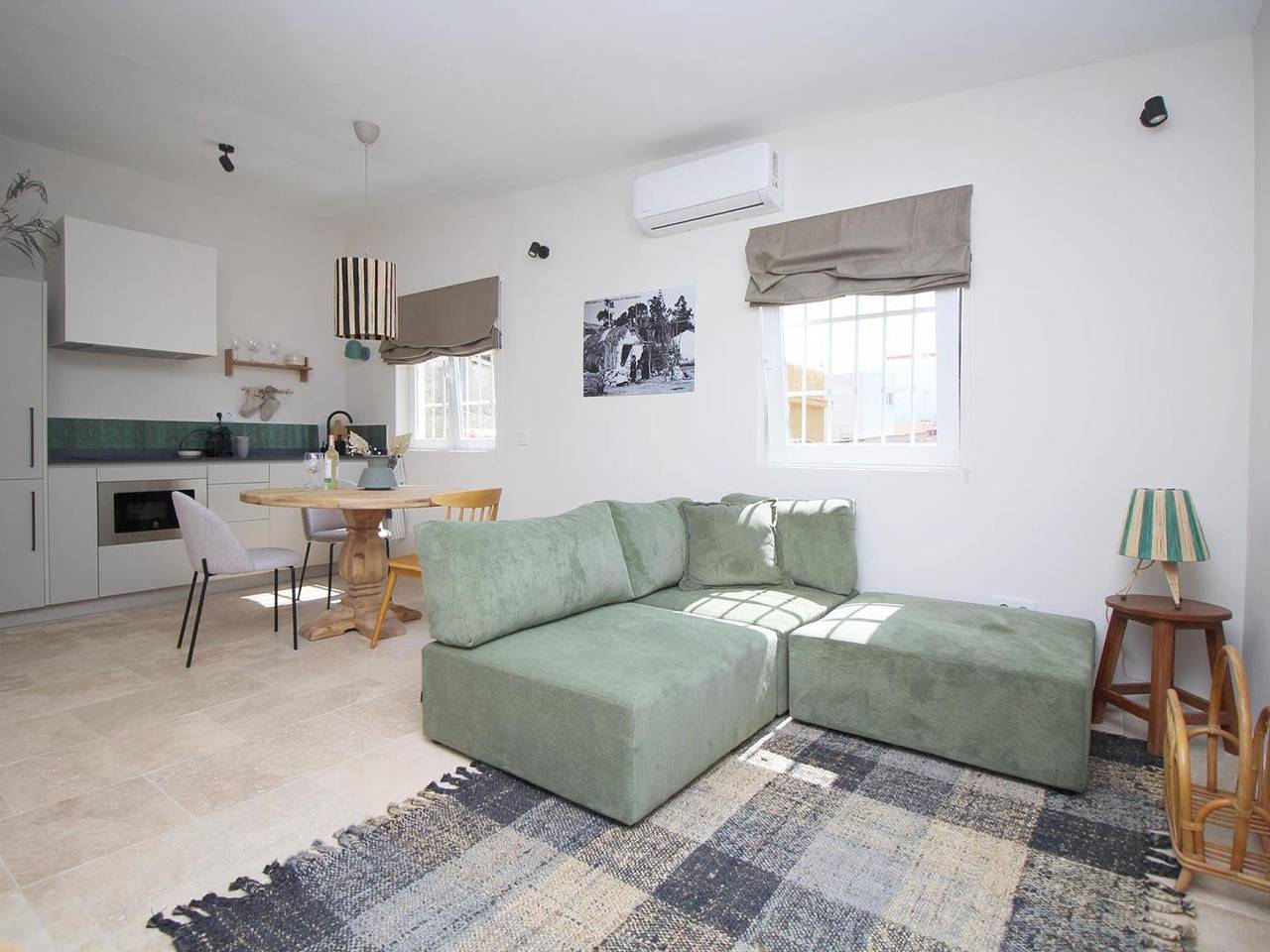 Apartamento entero, Ático en Málaga con Gran Terraza y Vistas al Mar in Playa del Palo, Málaga
