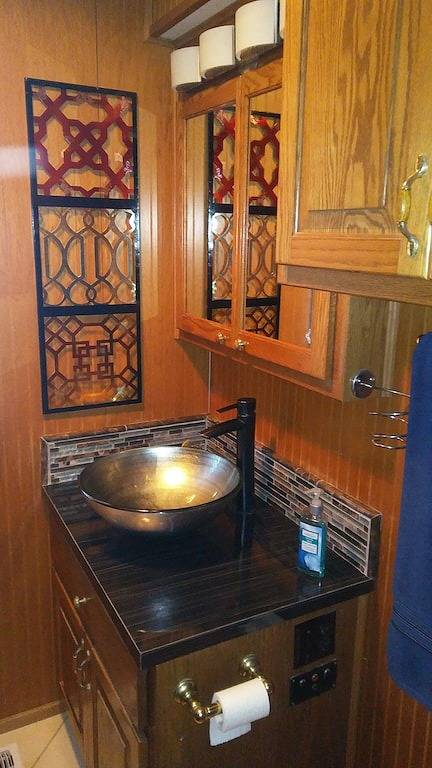 House boat for 6 people, with terrace and pool in Florida