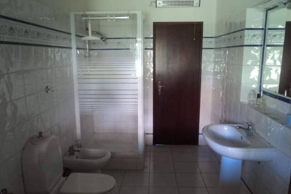 Sehr schöne Quinta auf parkähnlichem Gelände mit Meerblick in Moncarapacho, Parque Natural da Ria Formosa