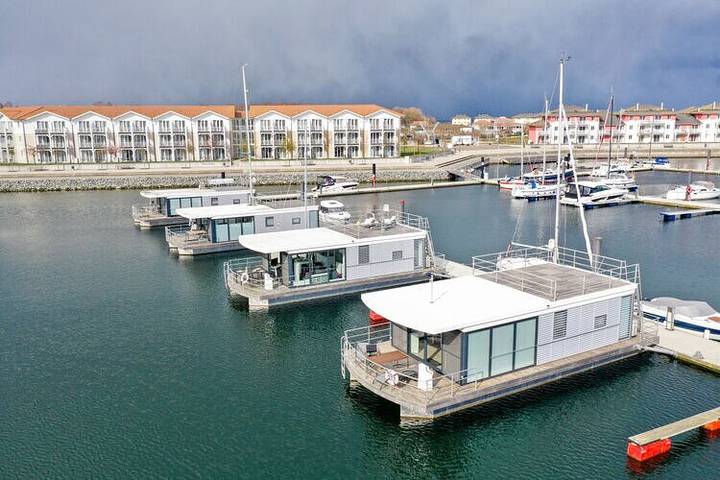 Hausboot für 3 Personen, mit Terrasse, kinderfreundlich in der Mecklenburger Bucht - 2