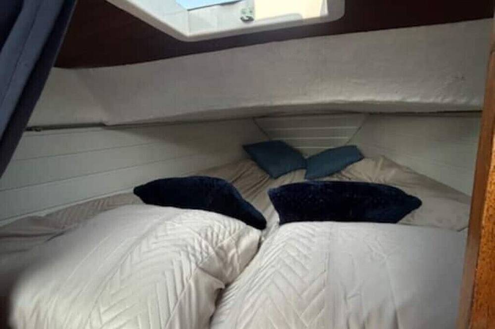 Unusual Overnight Sailing in Le Havre, Région du Havre