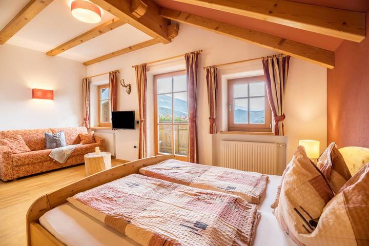 Ganze Wohnung, Moderne Ferienwohnung "Oberplunerhof - Kronplatz" mit Wlan und Balkon in Getzenberg, Kiens