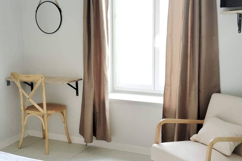Appartement entier, Studio+ extérieur centre-ville Ribérac2 in Ribérac, Périgord Vert