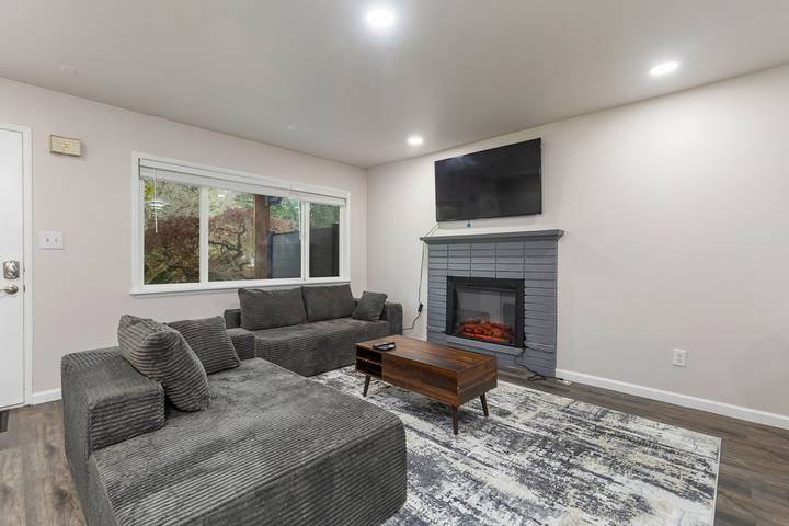 Vacation rental for 6 people, with yard, kid friendly in Snohomish County