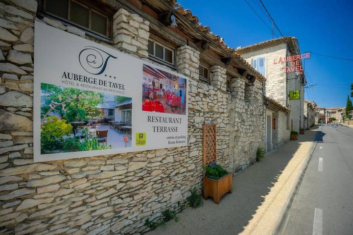Hôtel pour 2 personnes, avec jardin et piscine, animaux acceptés à Tavel - 4