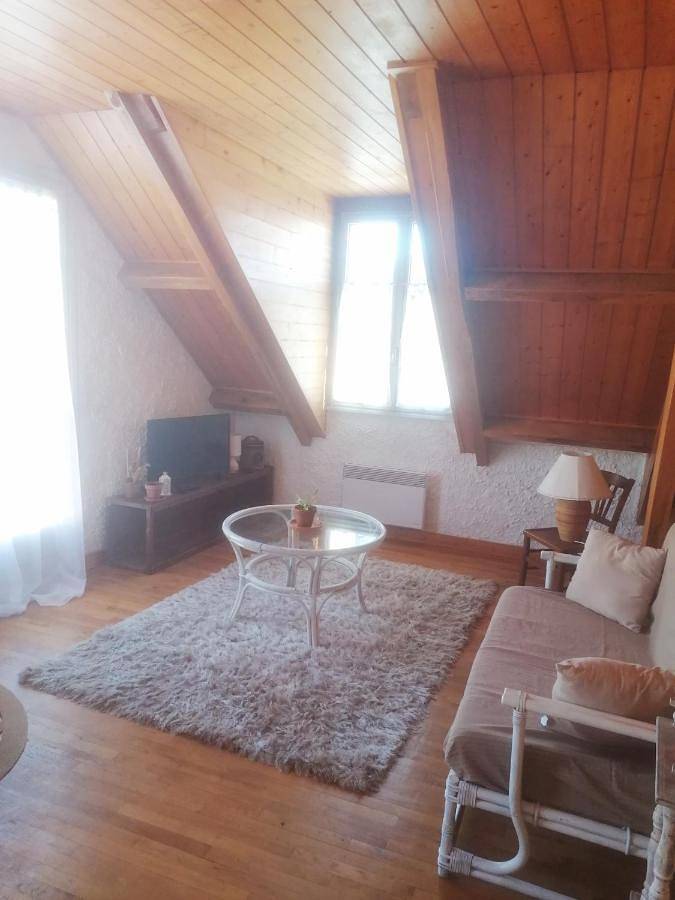Gîte pour 2 personnes à Salles-Curan - 3