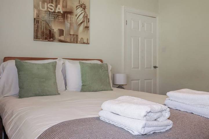 1 Grenville Road, pet friendly, country holiday cottage in Truro in Truro, Cornouailles