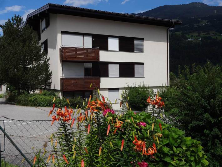 Ferienwohnung für 4 Personen, mit Balkon und Garten sowie Ausblick in Tschagguns