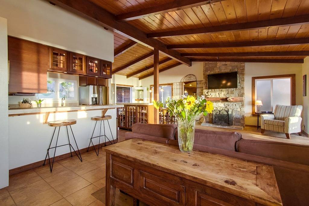 Seaside Abode mit Meerblick perfekt für Familienausflüge! in Encinitas, San Diego County