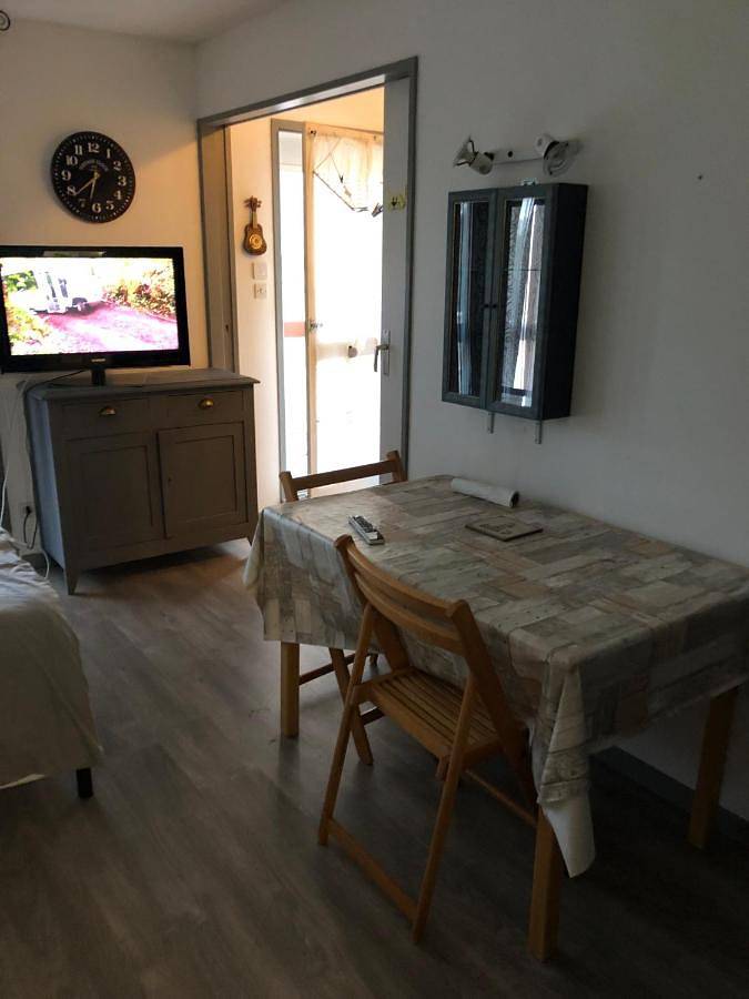 Gîte pour 2 personnes, avec terrasse dans Stade Marcel Deflandre - 2