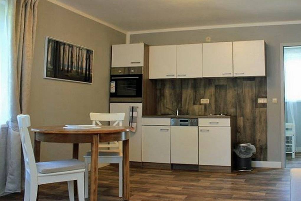 Ganze Ferienwohnung, Ferienwohnung Irisgarten am Pfarrgarten Starkow in Starkow (Velgast), Velgast