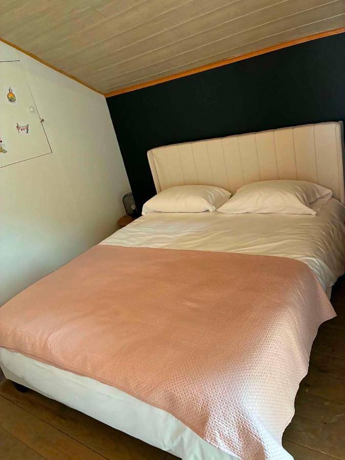 Chambre d’hôte pour 6 personnes, avec piscine et jardin à Paray-le-Monial
