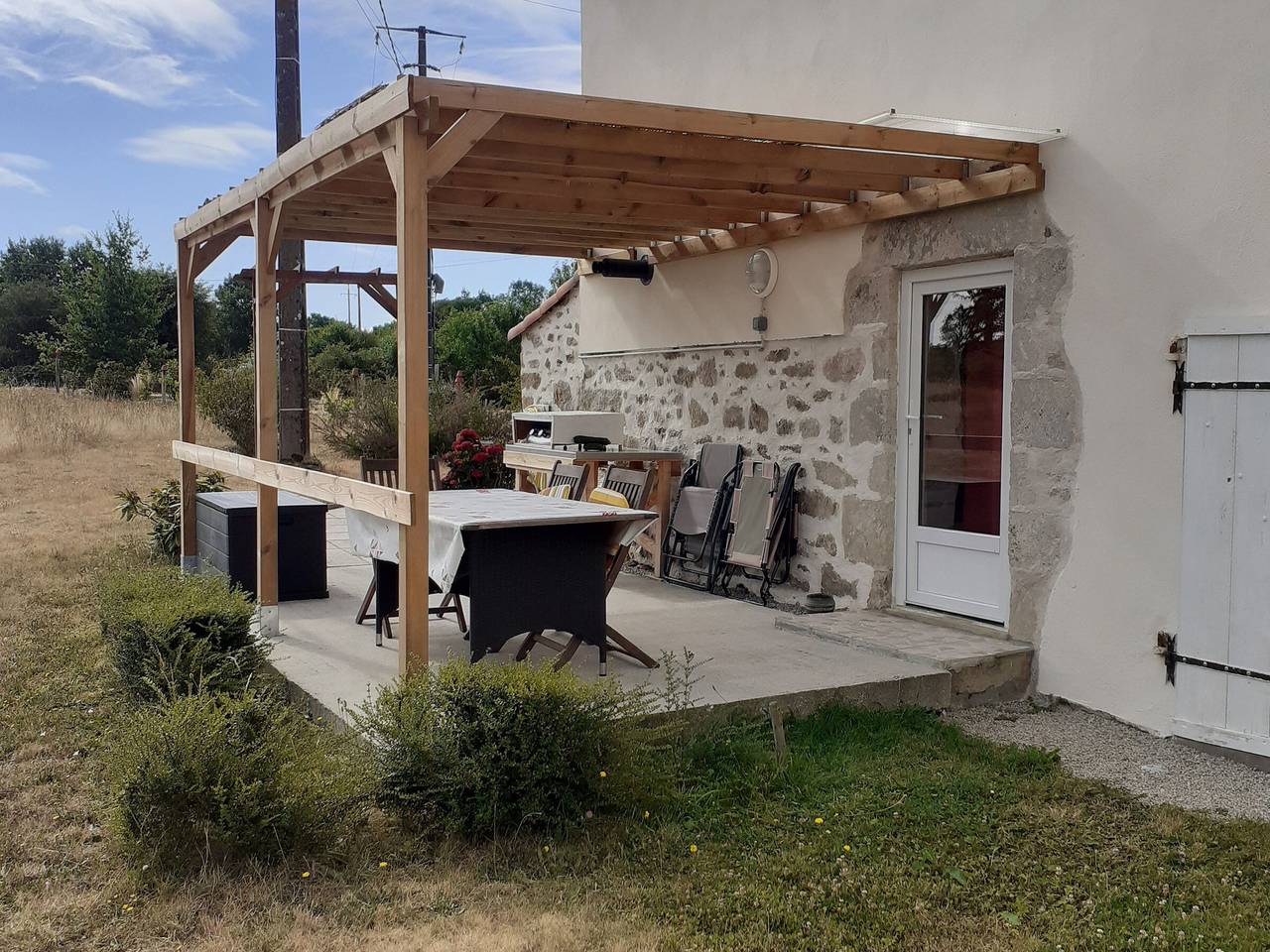 Charmant Gîte à Beaufou avec Terrasse Privée in Beaufou, Vallée de la Loire