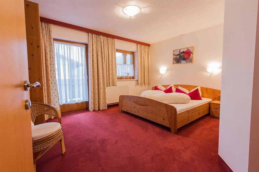 Ganze Ferienwohnung, Aparthaus Paul in Milders, Neustift im Stubaital