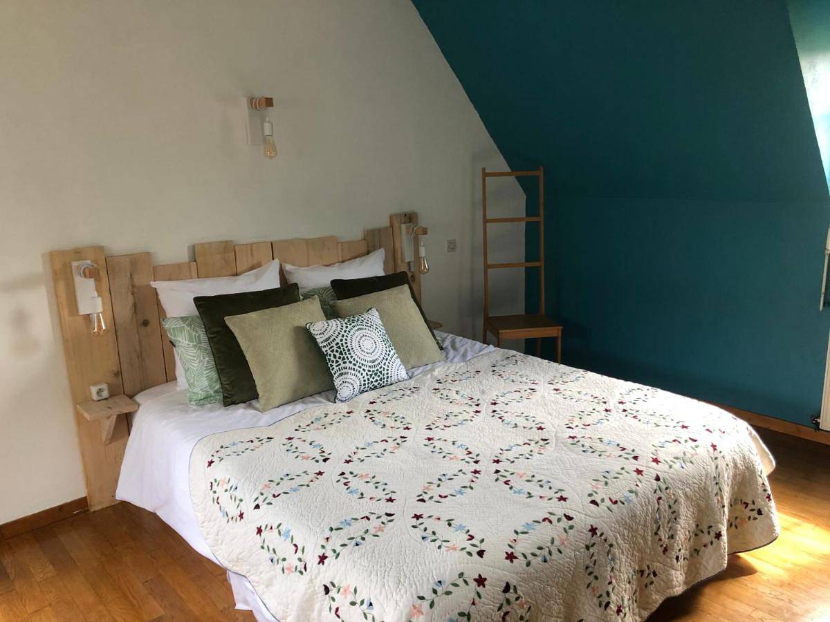 Family Room with Shower in Putot-en-Auge, Région de Lisieux