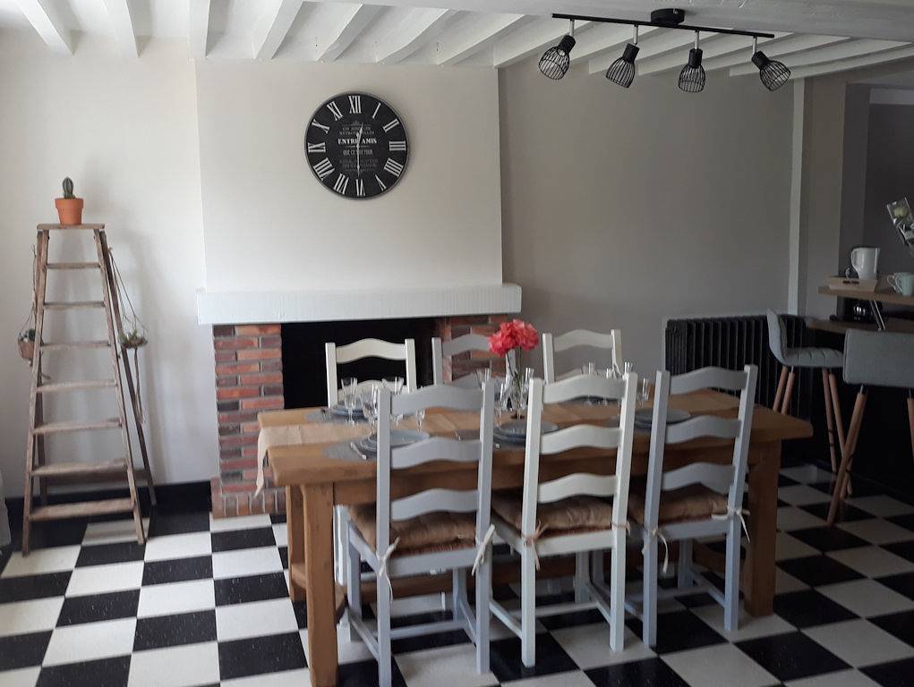 Gîte La Léontine in Treigny-Perreuse-Sainte-Colombe, Région d'Auxerre