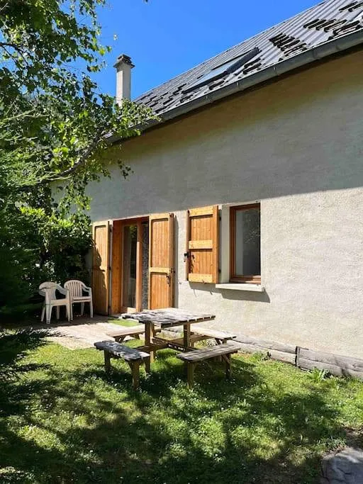 Apartamento de vacaciones para 4 personas, con vistas y jardín - 1