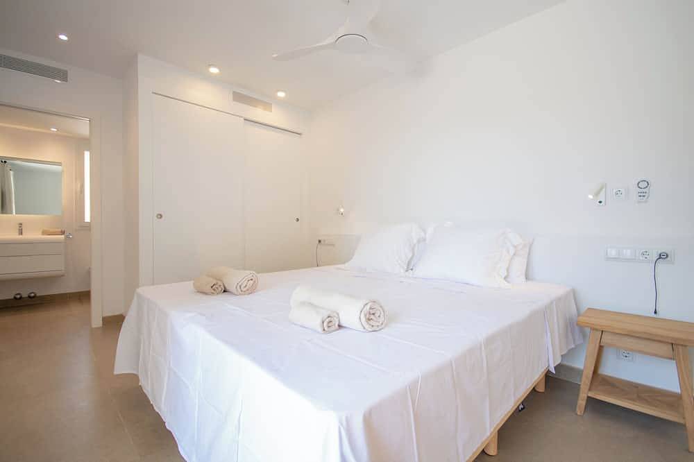 Finca Llorer de Na Penyal im Ibizenkischem Stil in Son Servera, East Majorca