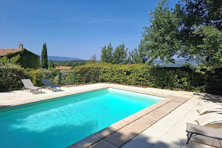 Location de vacances pour 8 personnes dans Sentier des Ocres