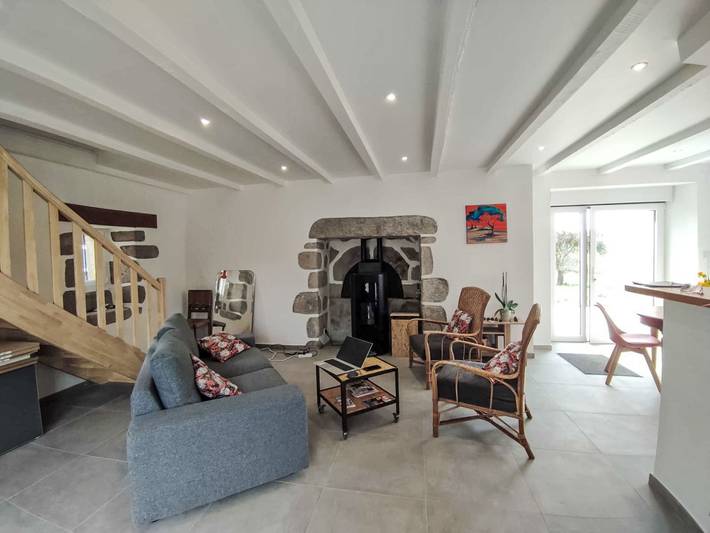 Location de vacances pour 4 personnes, avec jardin et terrasse, animaux acceptés à Calvinet - 2